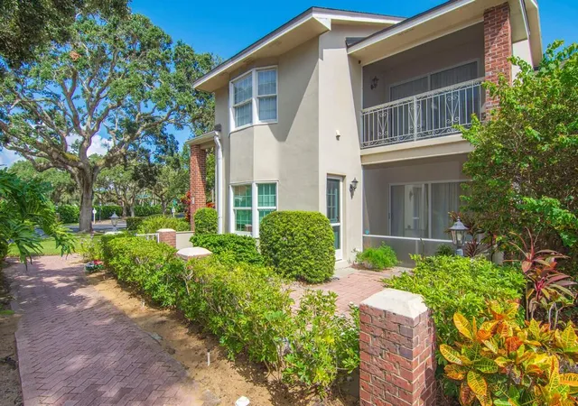 Photo 3 of Condo for sale at 101 E Park Shrs Cir #2w, Vero Beach, FL 32963 | MLS# B26075506 | Listing updated on 2026-09-23