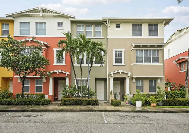 Photo 1 of Townhouse for sale at 1740 San Benito Way #4, West Palm Beach, FL 33401 | MLS# B26075525 | Listing updated on 2026-09-14