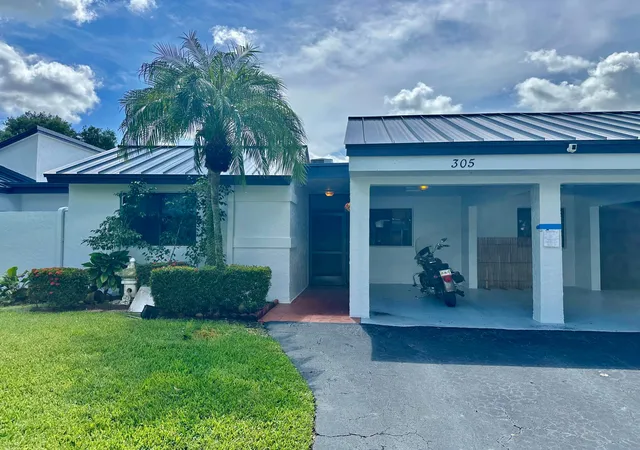 Photo 1 of Sale Pending at 305 Lakeside Ct, Sunrise, FL 33326 | MLS# B26075533 | Listing updated on 2026-09-30