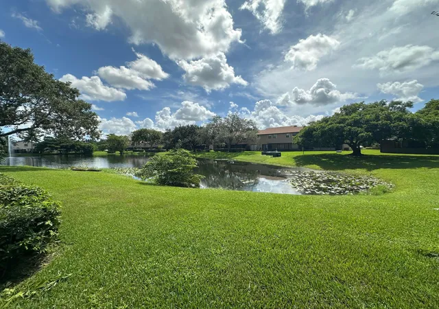 Photo 3 of Sale Pending at 305 Lakeside Ct, Sunrise, FL 33326 | MLS# B26075533 | Listing updated on 2026-09-30