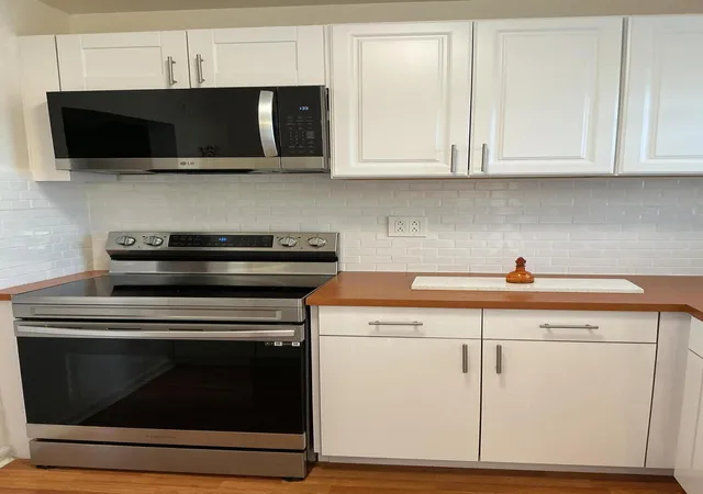 Photo 4 of Condo for sale at 2720 N Pine Is Rd #305, Sunrise, FL 33322 | MLS# B26075555 | Listing updated on 2026-09-14