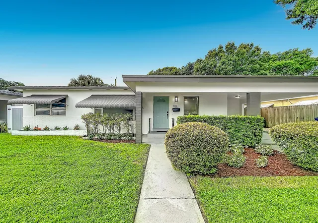 Photo 2 of Single family home for sale at 1110 Sw 31st Street, Fort Lauderdale, FL 33315 | MLS# B26075571 | Listing updated on 2026-09-14