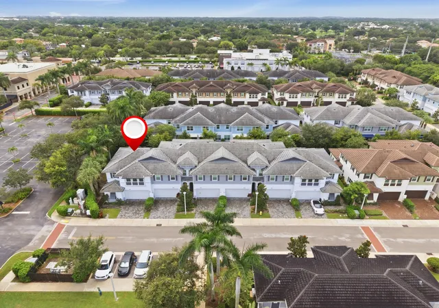 Photo 2 of Townhouse for sale at 4956 Borland Ln, Palm Beach Gardens, FL 33418 | MLS# B26075574 | Listing updated on 2026-09-14