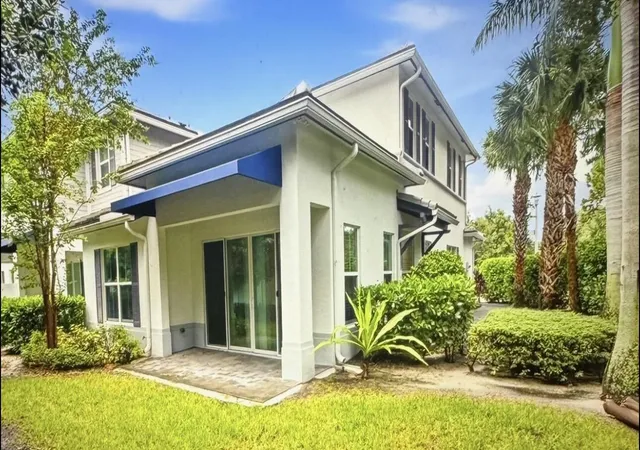 Photo 3 of Townhouse for sale at 4956 Borland Ln, Palm Beach Gardens, FL 33418 | MLS# B26075574 | Listing updated on 2026-09-14