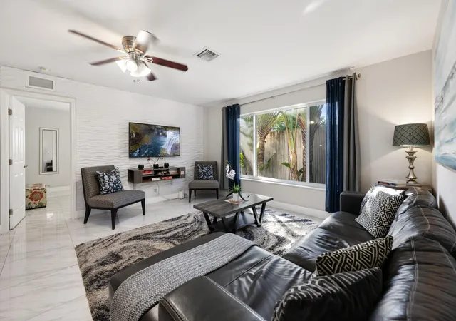 Photo 1 of Single family home for sale at 1970 Ne 35th Street, Lighthouse Point, FL 33064 | MLS# B26075631 | Listing updated on 2026-09-28