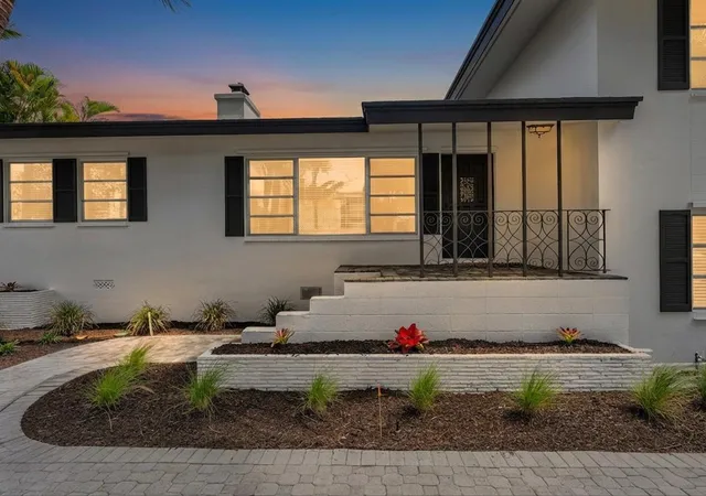 Photo 2 of Single family home for sale at 702 S Riverside Dr, Pompano Beach, FL 33062 | MLS# B26075749 | Listing updated on 2026-09-14