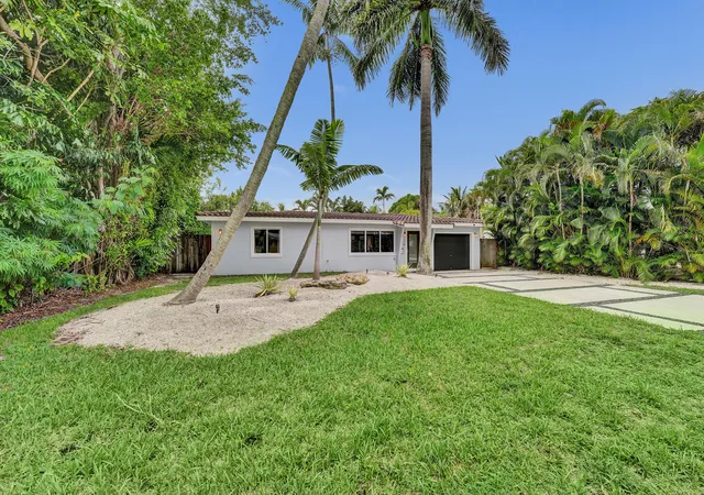 Photo 3 of Single family home for sale at 1908 Ne 27th Drive, Wilton Manors, FL 33306 | MLS# B26075769 | Listing updated on 2026-09-15