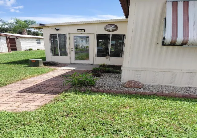 Photo 3 of Manufactured home for sale at 1339 Old Lakeport Rd NW #4, Moore Haven, FL 33471 | MLS# B26075804 | Listing updated on 2026-09-15