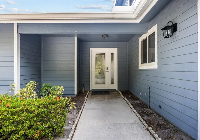 Photo 3 of Single family home for sale at 18831 Misty Lake Dr, Jupiter, FL 33458 | MLS# B26075875 | Listing updated on 2026-09-14