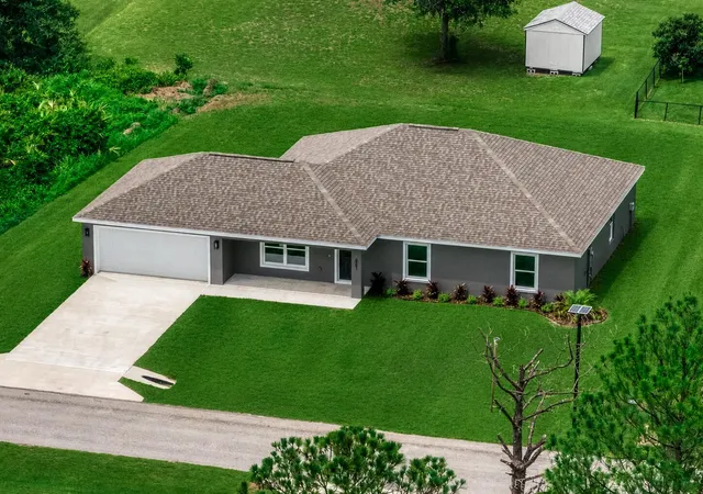 Photo 2 of Single family home for sale at 6952 Dickinson Dr, Sebring, FL 33872 | MLS# B26075905 | Listing updated on 2026-09-16