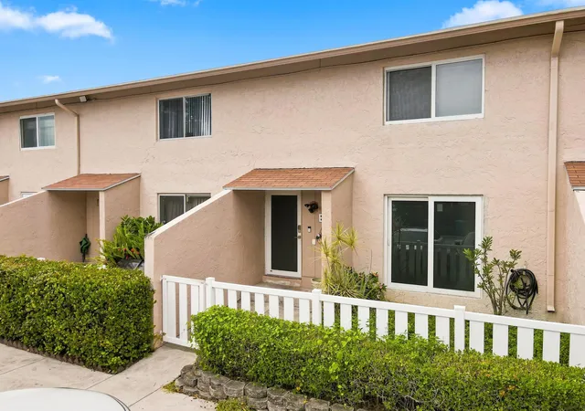 Townhouse for sale at 1739 NW 80th Avenue #E, Margate, FL 33063 | MLS# B26075942