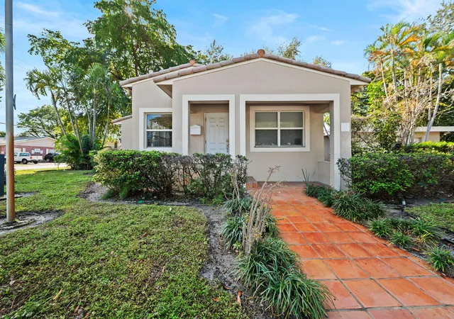 Photo 3 of Single family home for sale at 1901 Se 4th Avenue, Fort Lauderdale, FL 33316 | MLS# B26075951 | Listing updated on 2026-09-16
