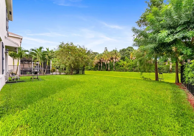 Photo 3 of Single family home for sale at 3785 Whitney Park Ln, Lake Worth, FL 33463 | MLS# B26075949 | Listing updated on 2026-09-14