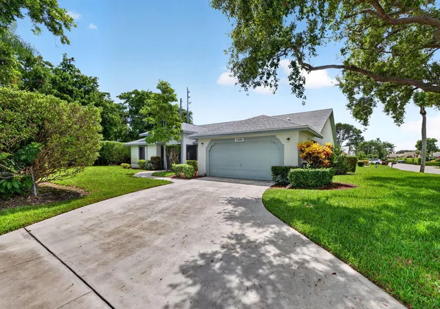 Photo 1 of Single family home for sale at 2320 Riviera Dr, Delray Beach, FL 33445 | MLS# B26075980 | Listing updated on 2026-09-14