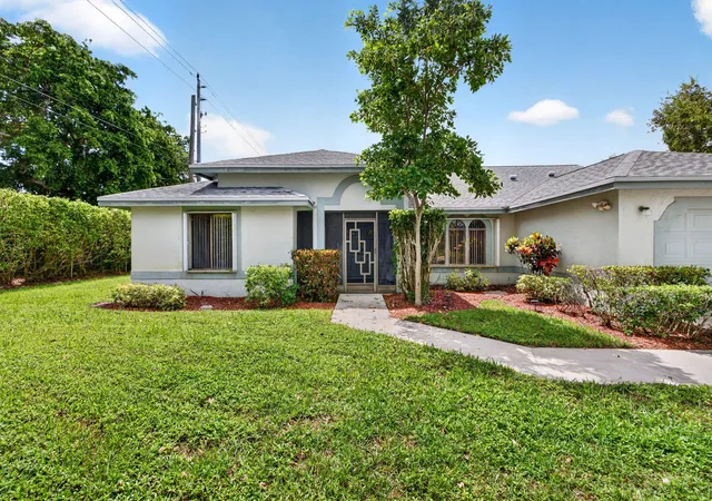 Photo 2 of Single family home for sale at 2320 Riviera Dr, Delray Beach, FL 33445 | MLS# B26075980 | Listing updated on 2026-09-14