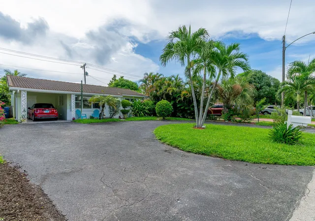 Photo 1 of Single family home for sale at 1318 Cardinal Ln, Lantana, FL 33462 | MLS# B26075987 | Listing updated on 2026-09-14