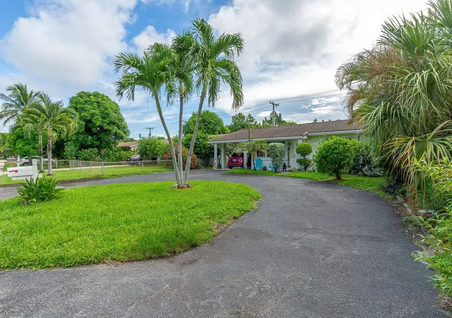 Photo 2 of Single family home for sale at 1318 Cardinal Ln, Lantana, FL 33462 | MLS# B26075987 | Listing updated on 2026-09-14