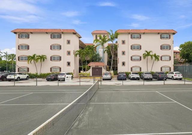 Photo 1 of Condo for sale at 610 Tennis Clb Dr #305, Fort Lauderdale, FL 33311 | MLS# B26076042 | Listing updated on 2026-09-16