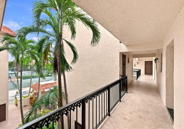 Photo 3 of Condo for sale at 610 Tennis Clb Dr #305, Fort Lauderdale, FL 33311 | MLS# B26076042 | Listing updated on 2026-09-16