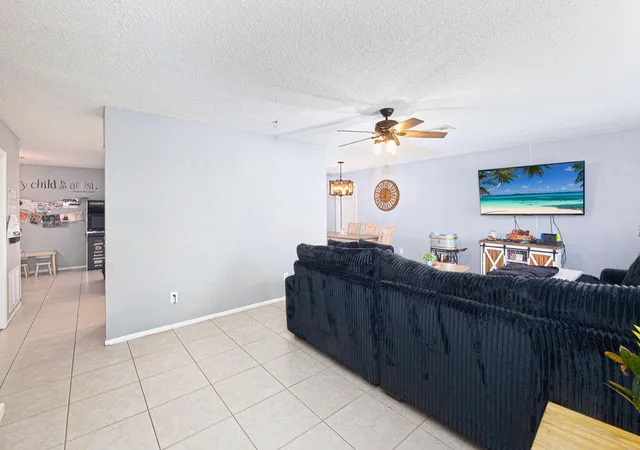 Photo 3 of Sale Pending at 9411 Nw 74th Place, Tamarac, FL 33321 | MLS# B26076051 | Listing updated on 2026-09-21