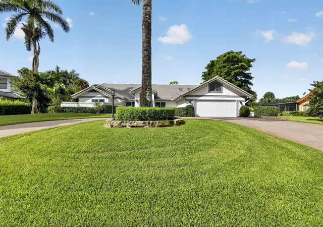 Photo 2 of Single family home for sale at 4717 Sabal Palm Dr, Boynton Beach, FL 33436 | MLS# B26076062 | Listing updated on 2026-09-15