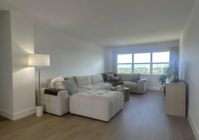 Photo 3 of Condo for sale at 2555 Ne 11th Street #804, Fort Lauderdale, FL 33304 | MLS# B26076082 | Listing updated on 2026-09-24
