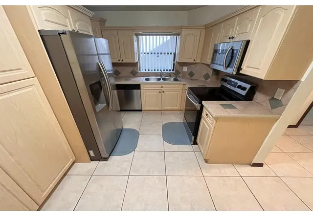 Photo 2 of Condo for sale at 12268 Sag Harbor Ct #3, Wellington, FL 33414 | MLS# B26076107 | Listing updated on 2026-09-23