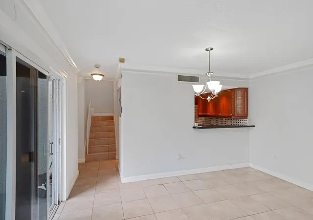 Photo 4 of Townhouse for sale at 557 NW 97th Avenue, Plantation, FL 33324 | MLS# B26076150 | Listing updated on 2026-09-15