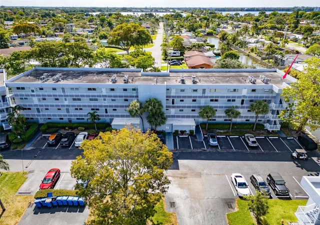 Photo 1 of Condo for sale at 119 Royal Park Dr #4H, Oakland Park, FL 33309 | MLS# B26076202 | Listing updated on 2026-09-15