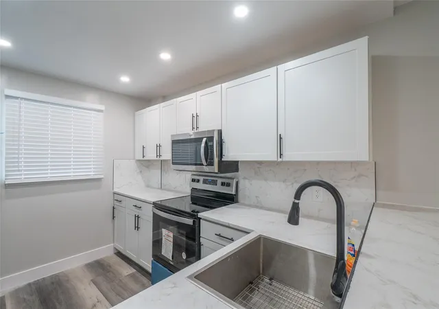 Photo 3 of Condo for sale at 119 Royal Park Dr #4H, Oakland Park, FL 33309 | MLS# B26076202 | Listing updated on 2026-09-15
