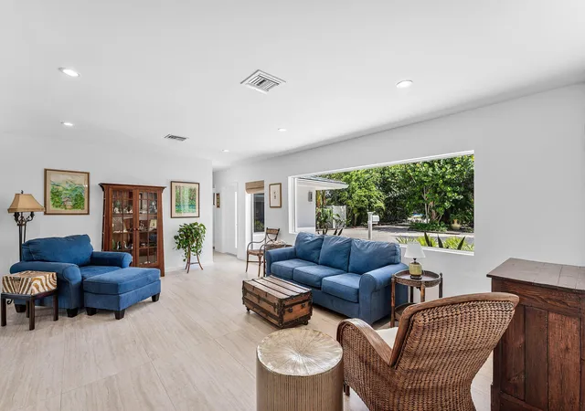 Photo 2 of Single family home for sale at 545 Nw 7th Street, Boca Raton, FL 33432 | MLS# B26076223 | Listing updated on 2026-09-15
