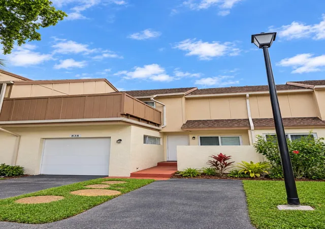 Photo 2 of Townhouse for sale at 838 Nw 82nd Avenue #2, Plantation, FL 33324 | MLS# B26076236 | Listing updated on 2026-09-15