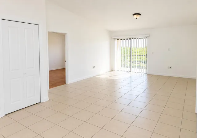 Photo 4 of Condo for sale at 5220 Via Hacienda Cir #212, Orlando, FL 32839 | MLS# B26076316 | Listing updated on 2026-09-15