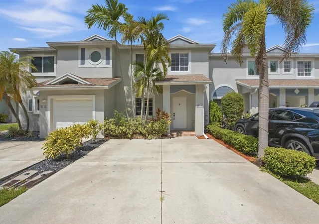 Photo 1 of Townhouse for sale at 4441 Sw 11th Place, Deerfield Beach, FL 33442 | MLS# B26076315 | Listing updated on 2026-09-30