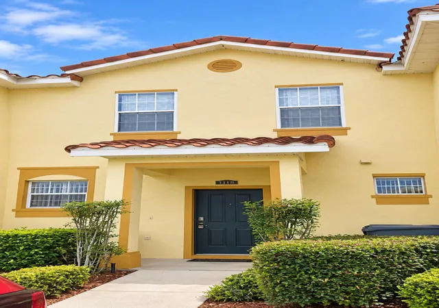Townhouse for sale at 612 Monroe Cir, Davenport, FL 33896 | MLS# B26076339