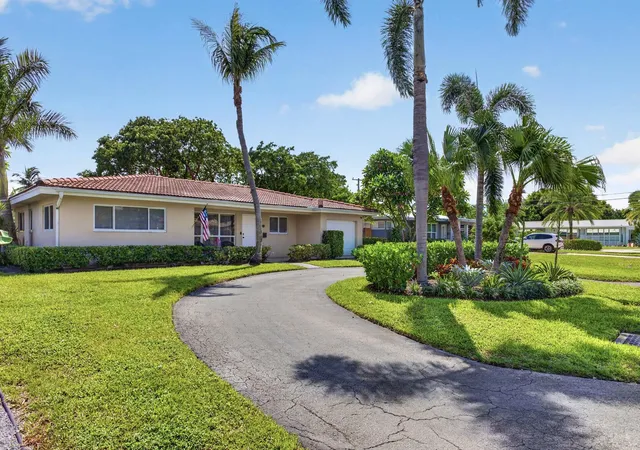 Photo 1 of Single family home for sale at 2520 Se 5th Street, Pompano Beach, FL 33062 | MLS# B26076348 | Listing updated on 2026-09-16
