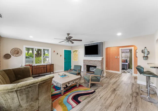 Photo 3 of Single family home for sale at 318 W Mango St, Lantana, FL 33462 | MLS# B26076349 | Listing updated on 2026-09-15