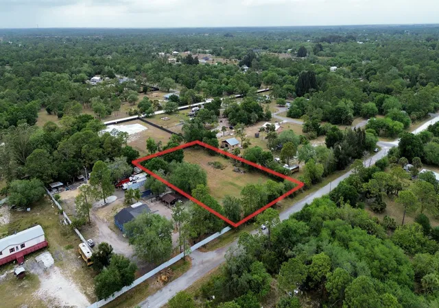Photo 2 of Land for sale at 320 S Jinete St, Clewiston, FL 33440 | MLS# B26076383 | Listing updated on 2026-09-15