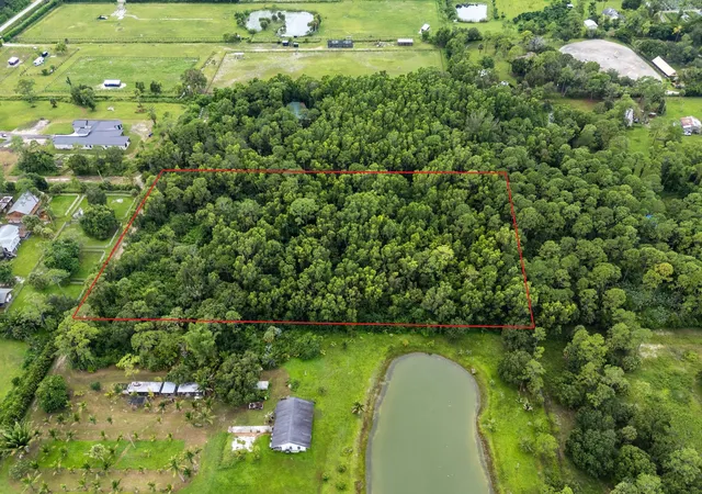 Photo 3 of House for sale at 3501 C Rd, Loxahatchee, FL 33470 | MLS# B26076394 | Listing updated on 2026-09-16