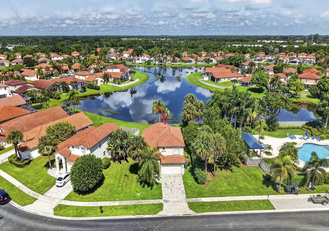 Photo 2 of Sale Pending at 3849 Miramontes Cir, Wellington, FL 33414 | MLS# B26076404 | Listing updated on 2026-10-06