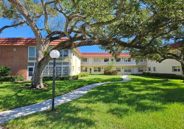 Photo 1 of Condo for sale at 6 Vista Palm Ln #103, Vero Beach, FL 32962 | MLS# B26076436 | Listing updated on 2026-09-23