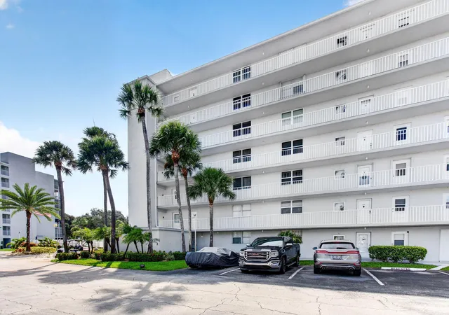 Photo 2 of Condo for sale at 6161 Nw 2nd Avenue #4140, Boca Raton, FL 33487 | MLS# B26076473 | Listing updated on 2026-09-15