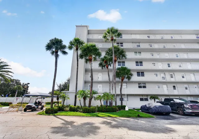 Photo 3 of Condo for sale at 6161 Nw 2nd Avenue #4140, Boca Raton, FL 33487 | MLS# B26076473 | Listing updated on 2026-09-15