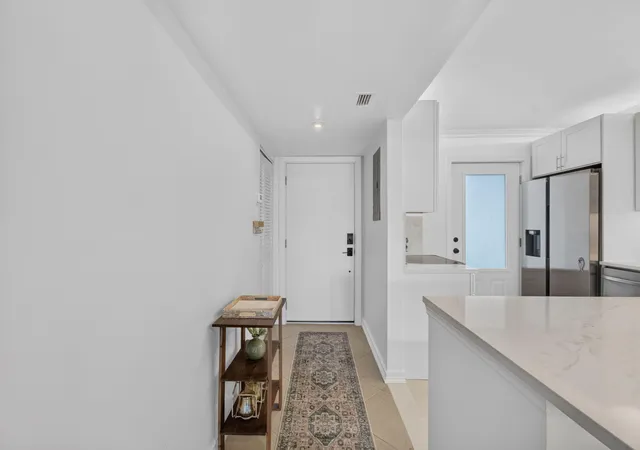 Listing Photo 5 - Condo for sale in building located at 6161 Nw 2Nd Ave, Boca Raton, FL 33487 - Unit #4140