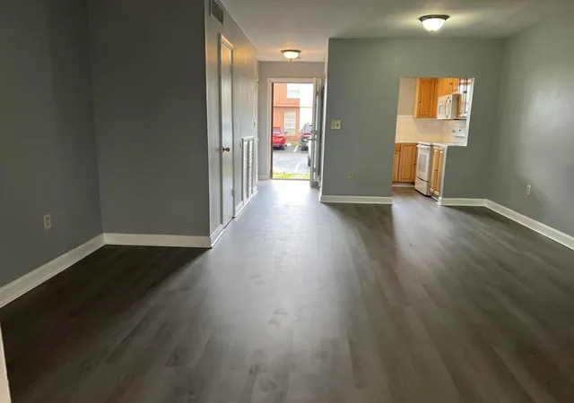 Photo 3 of Townhouse for sale at 20 Sw 108th Avenue #F4, Miami, FL 33174 | MLS# B26076541 | Listing updated on 2026-09-15