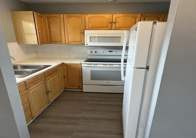 Photo 3 of Townhouse for sale at 20 SW 108th Avenue #F4, Miami, FL 33174 | MLS# B26076541 | Listing updated on 2026-09-15