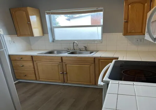Photo 4 of Townhouse for sale at 20 SW 108th Avenue #F4, Miami, FL 33174 | MLS# B26076541 | Listing updated on 2026-09-15
