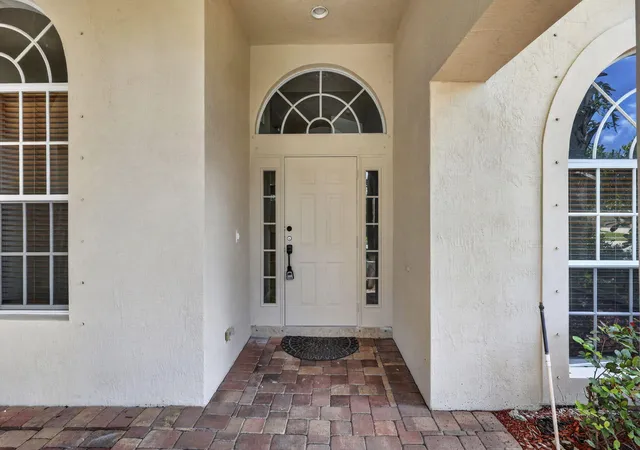 Photo 4 of Single family home for sale at 4003 W Hamilton Key, West Palm Beach, FL 33411 | MLS# B26076646 | Listing updated on 2026-09-15