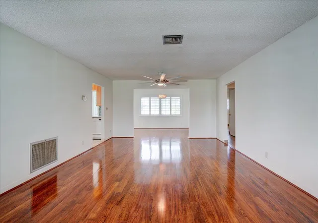 Photo 4 of Single family home for sale at 2198 SW 12th Avenue, Boynton Beach, FL 33426 | MLS# B26076762 | Listing updated on 2026-09-16