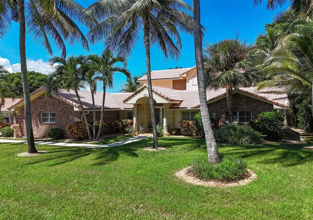 Photo 4 of Single family home for sale at 841 Anchorage Dr, North Palm Beach, FL 33408 | MLS# B26076794 | Listing updated on 2026-10-07